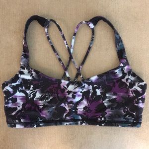 Lululemon sports bra